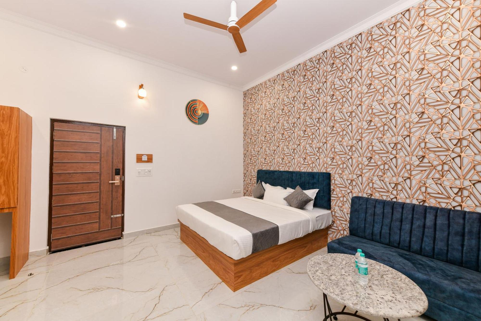 Hotel Shine International Mysore Ngoại thất bức ảnh