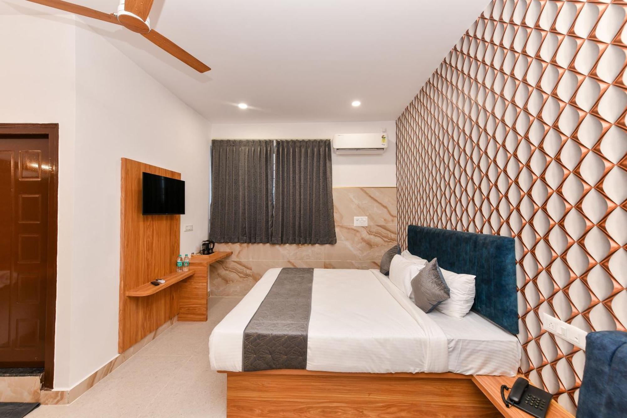 Hotel Shine International Mysore Ngoại thất bức ảnh