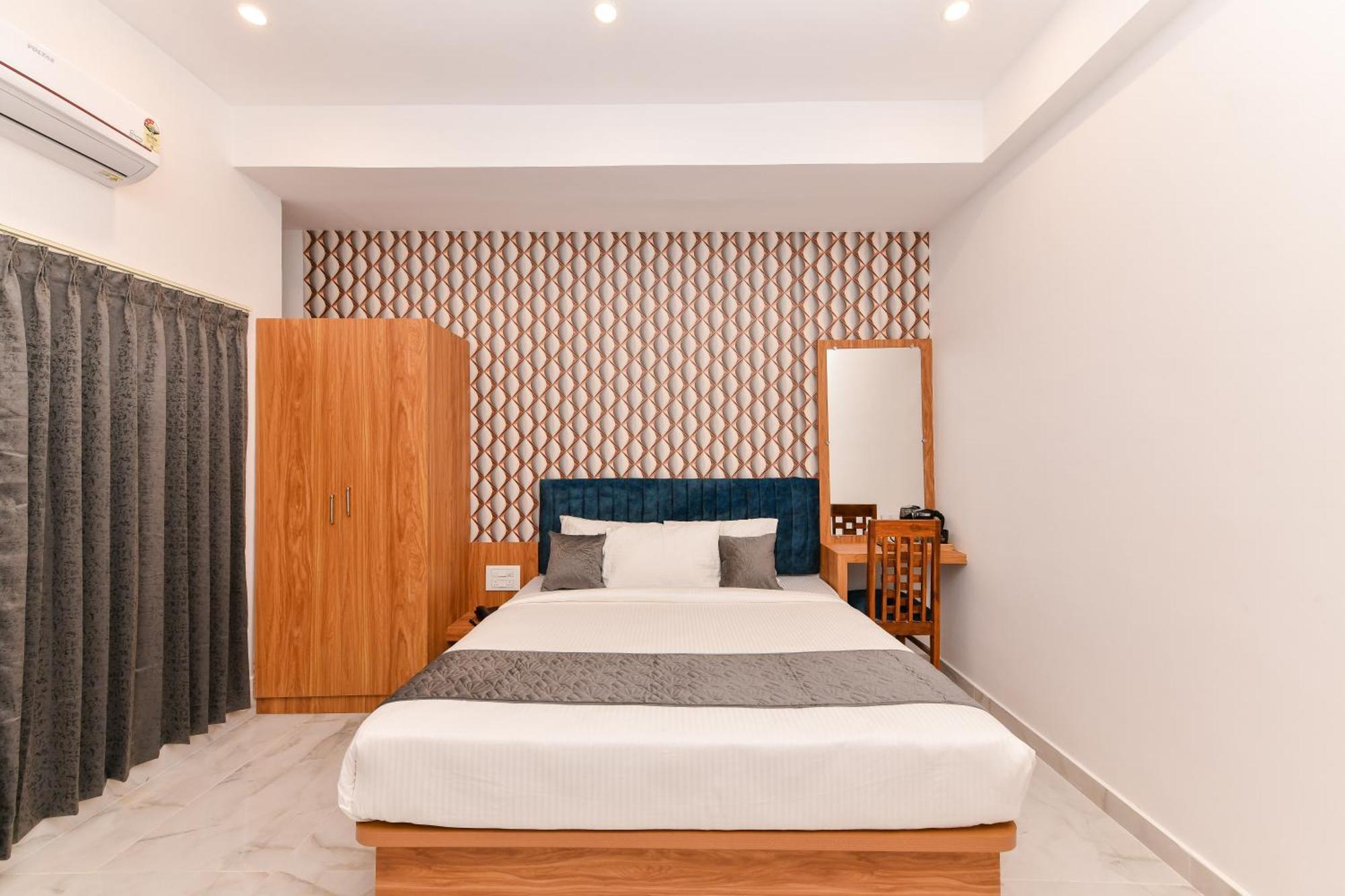 Hotel Shine International Mysore Ngoại thất bức ảnh