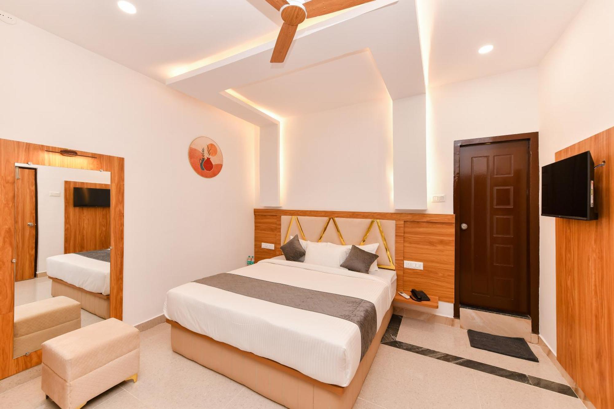 Hotel Shine International Mysore Ngoại thất bức ảnh