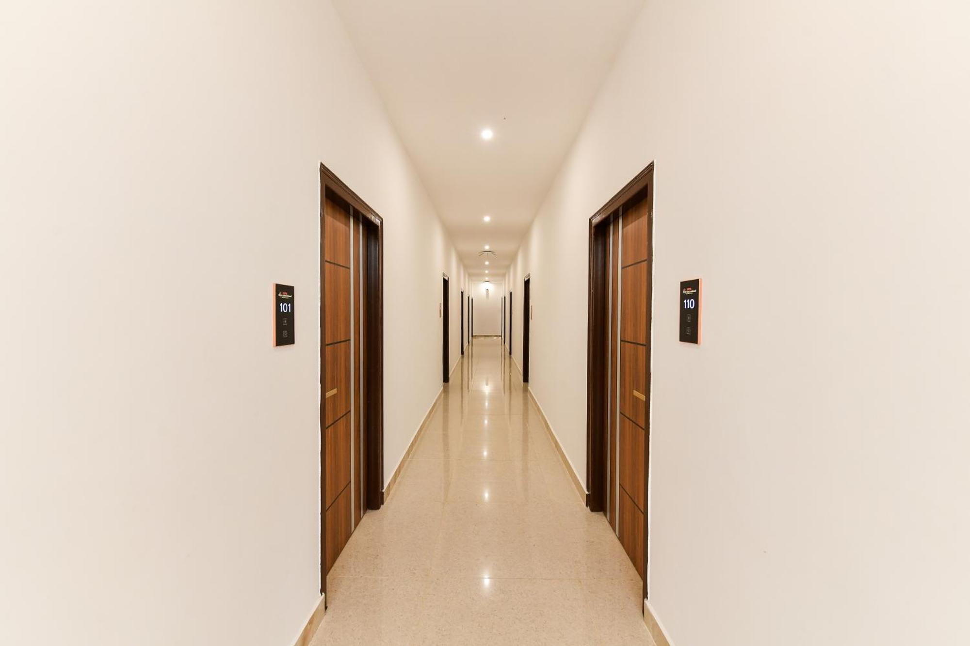 Hotel Shine International Mysore Ngoại thất bức ảnh